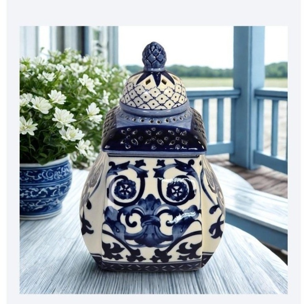 Blue and‎ White Chinoiserie Ceramic Ginger Jar OIL Burning lamp Gift mom friend